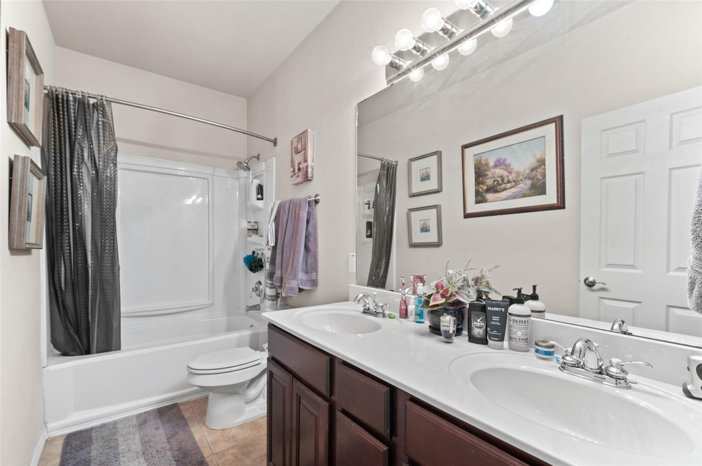 124 Castleridge Drive - Photo 16