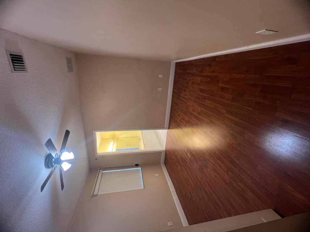 2621 Danforth Terrace - Photo 9