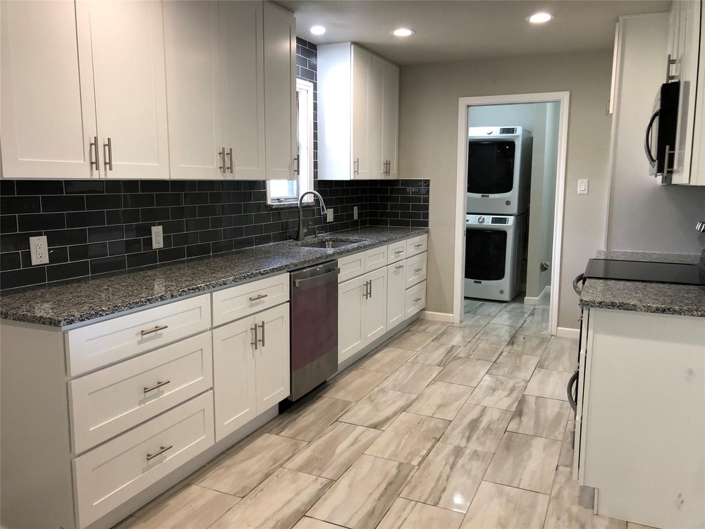 507 Colonial Drive - Photo 4