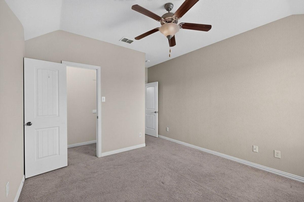11621 Parade Drive - Photo 27