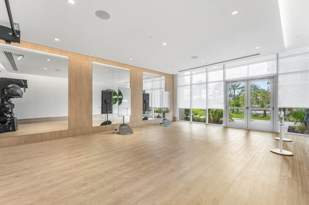 220 Lake Shore Drive - Photo 38