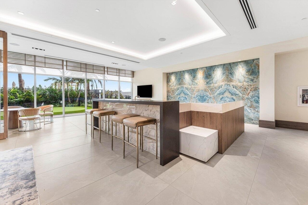 220 Lake Shore Drive - Photo 36