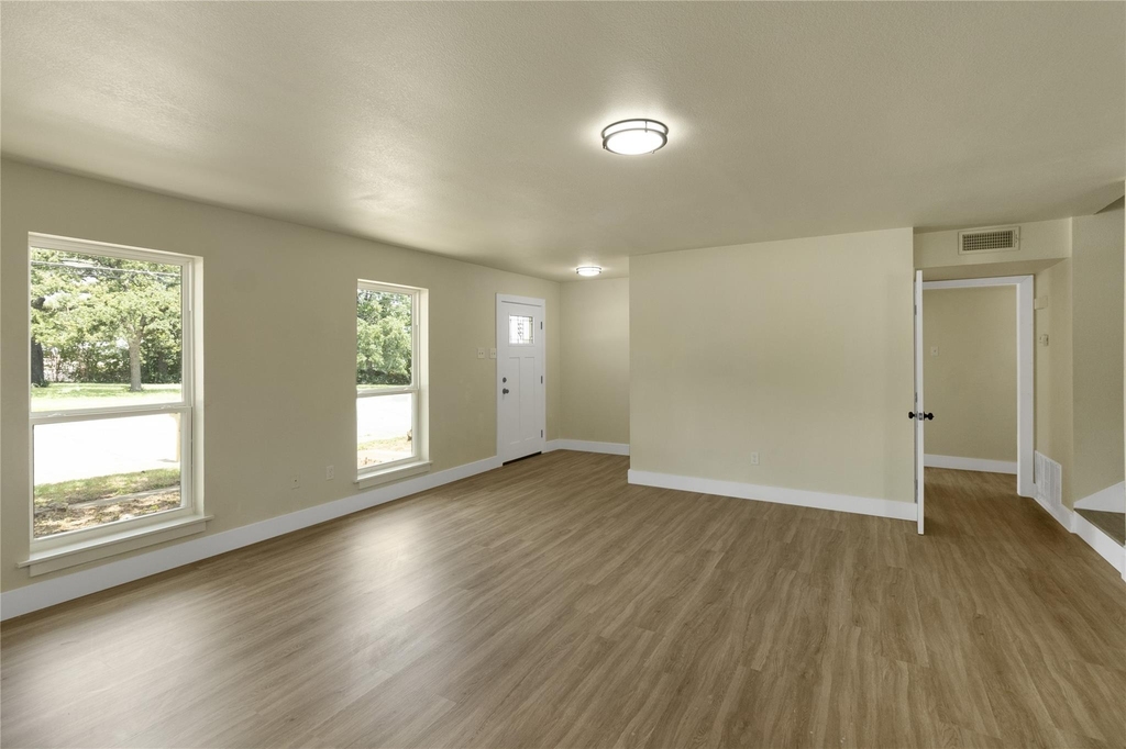 6112 W Poly Webb Road - Photo 8