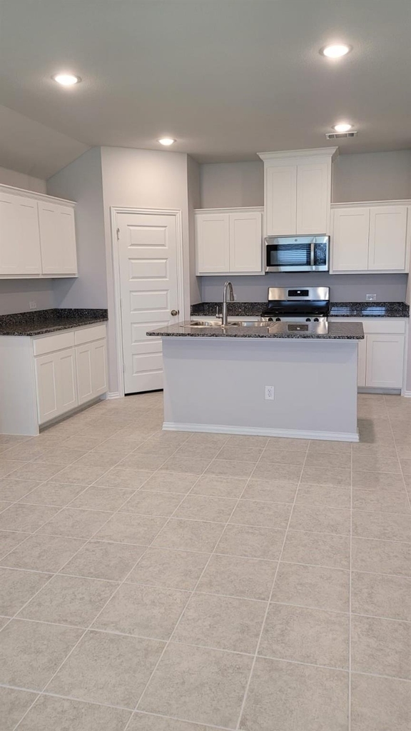 1919 Rolling Ridge Drive - Photo 14