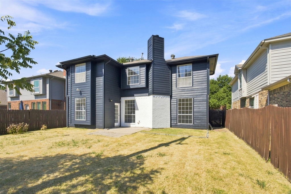 2124 Newport Drive - Photo 23