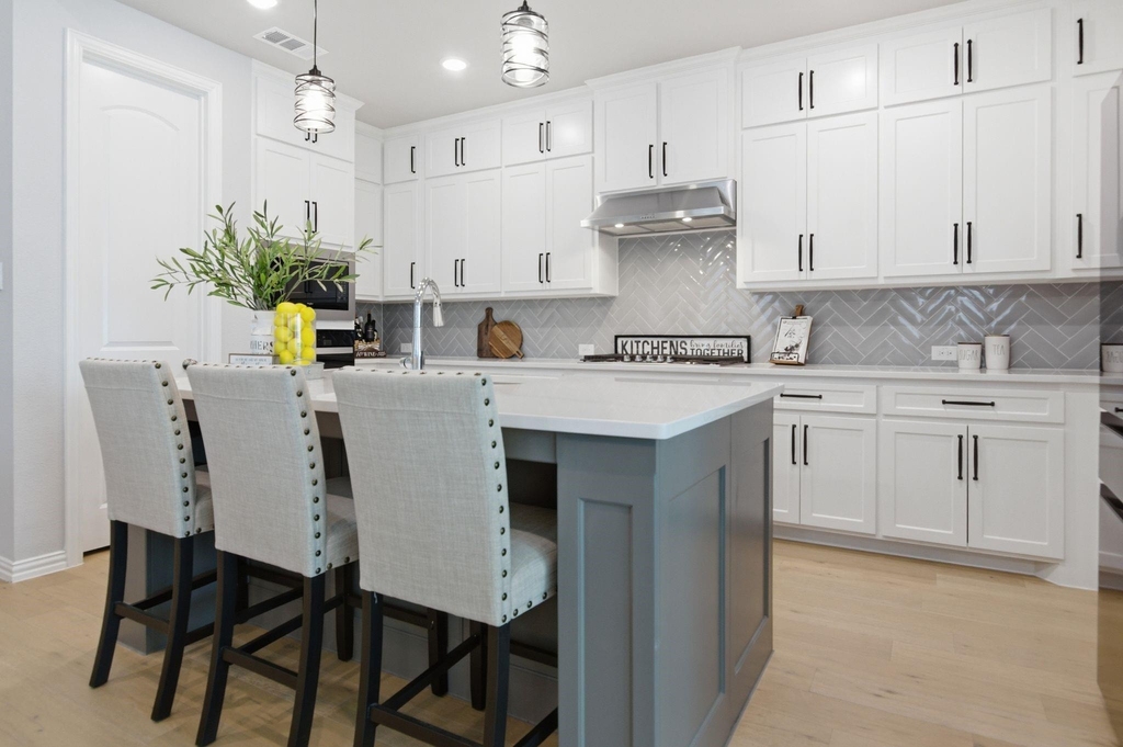 910 Winter Cherry Lane - Photo 3