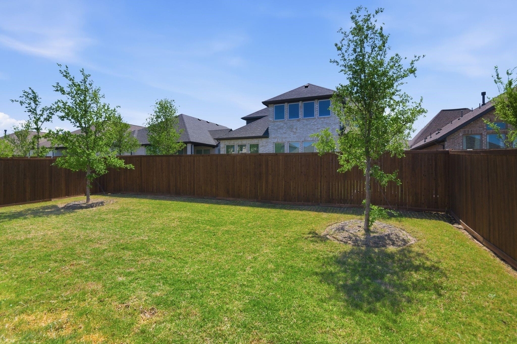 910 Winter Cherry Lane - Photo 24