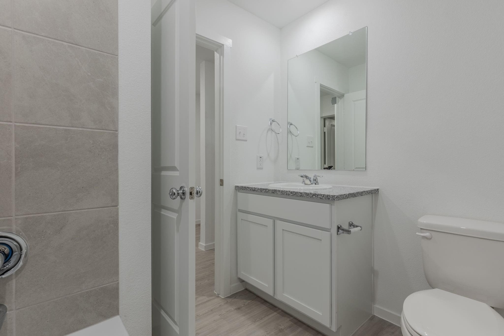 1805 Pentro Parkway - Photo 6