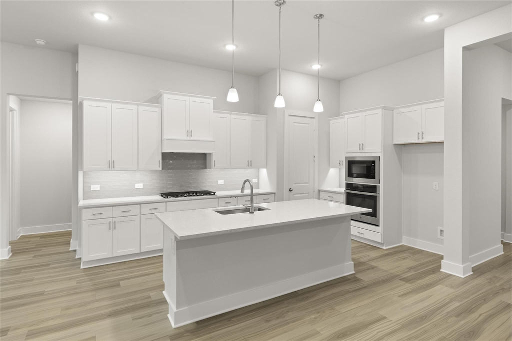 653 Begonia Way - Photo 3