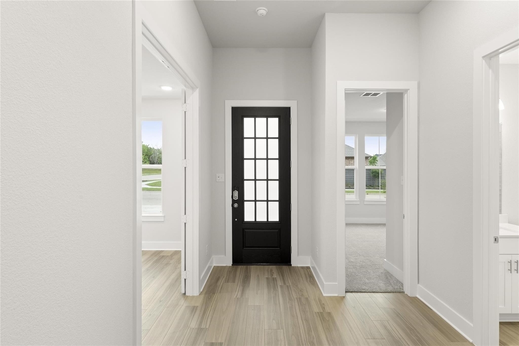 653 Begonia Way - Photo 1