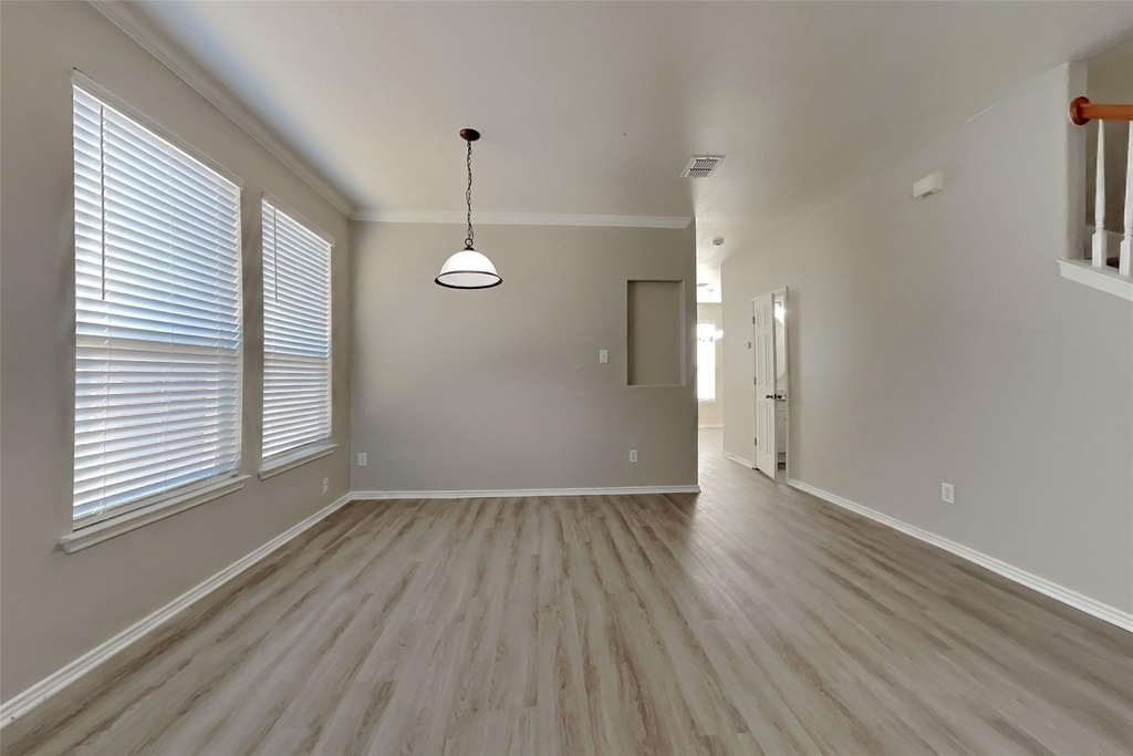 8841 Noontide Drive - Photo 9