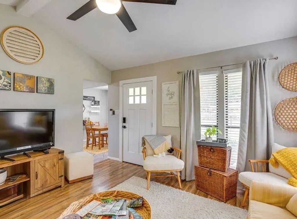 536 Western Hills Trail - Photo 6
