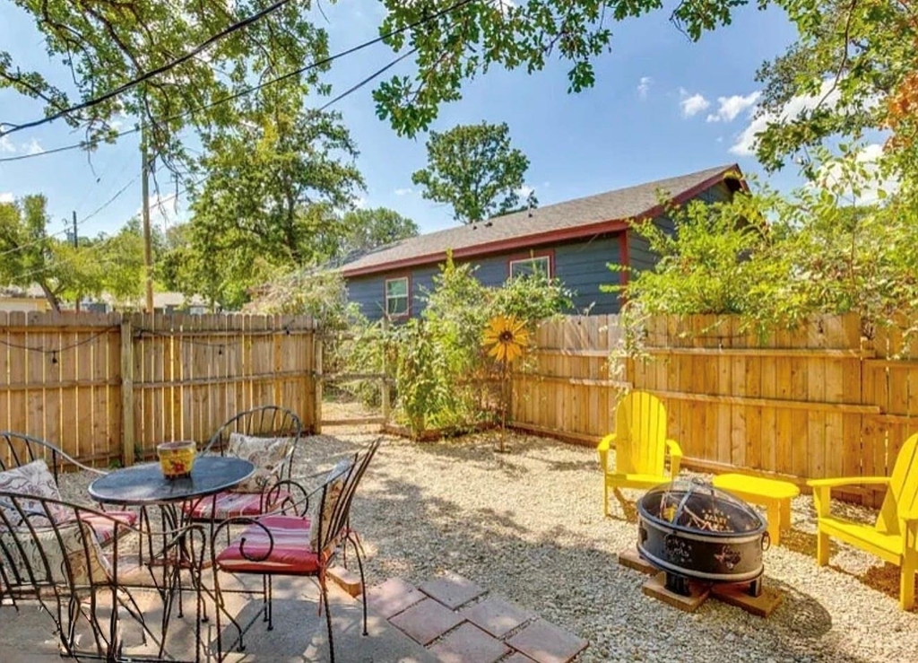 536 Western Hills Trail - Photo 2