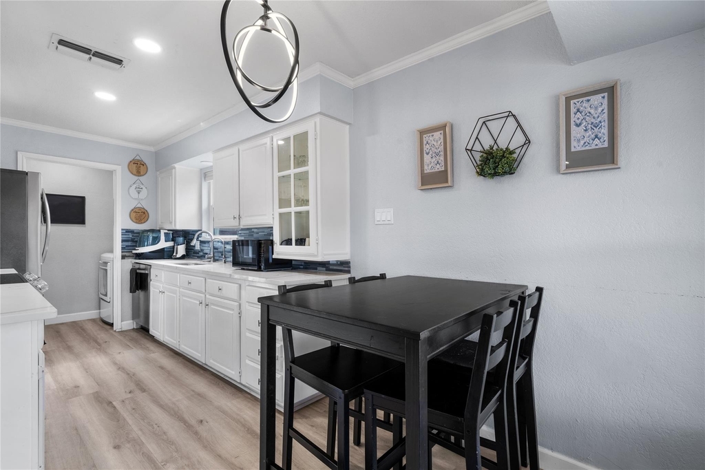 7629 Cedarhill Road - Photo 12