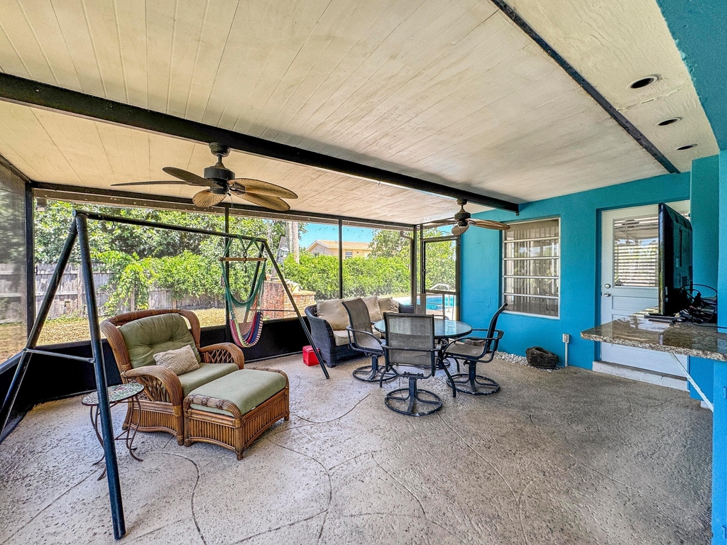 1326 Lake Erie Drive - Photo 9