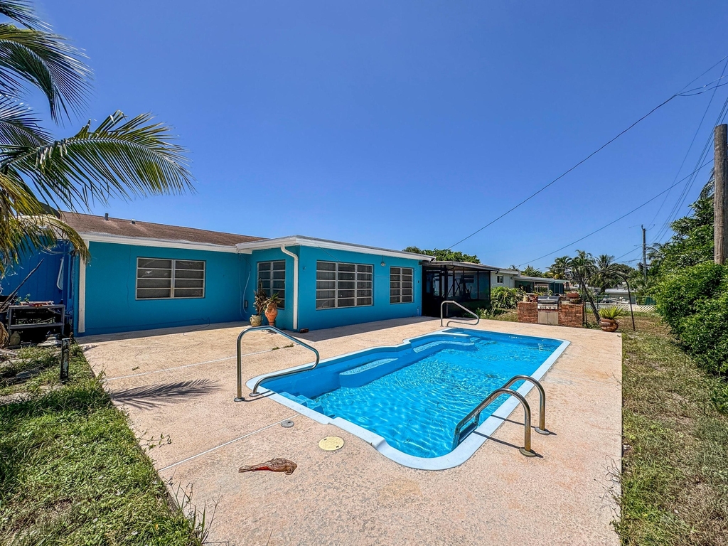 1326 Lake Erie Drive - Photo 12