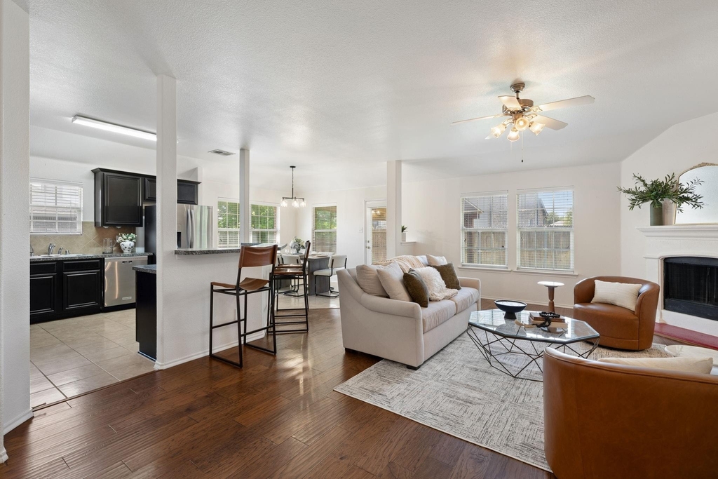 104 Holly Street - Photo 7