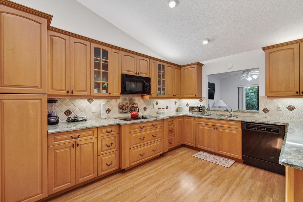 2925 Riviera Drive - Photo 42