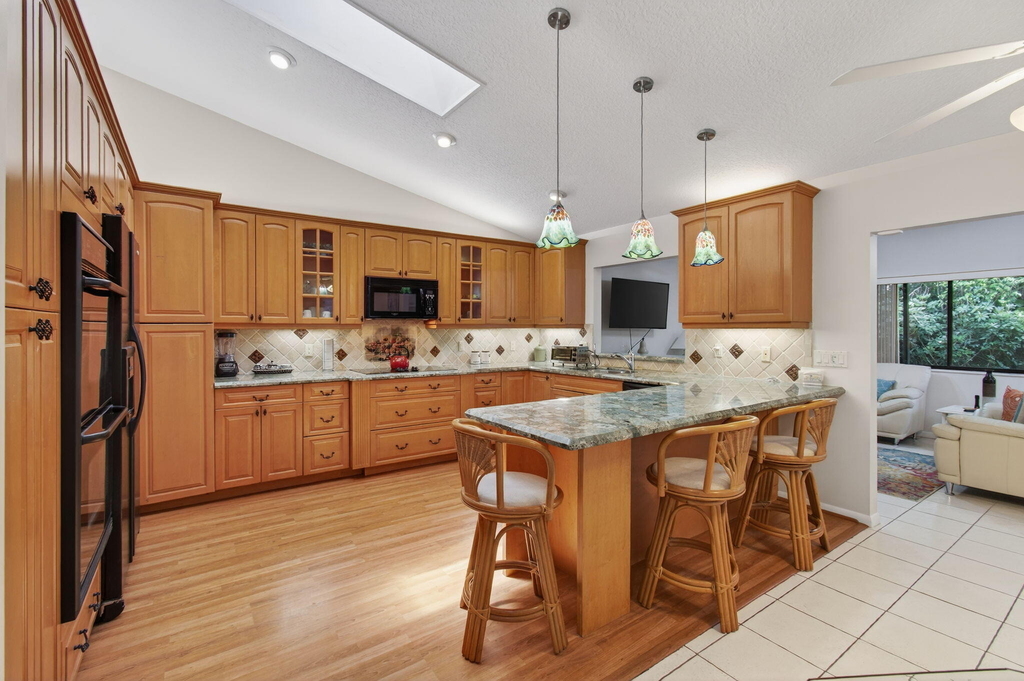 2925 Riviera Drive - Photo 41