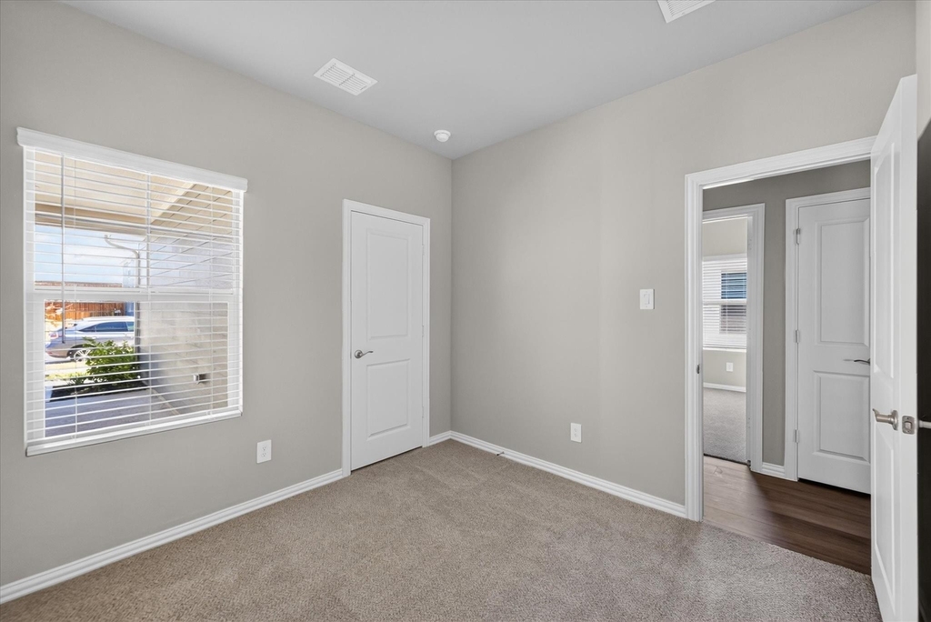 3520 Bridgeport Drive - Photo 15