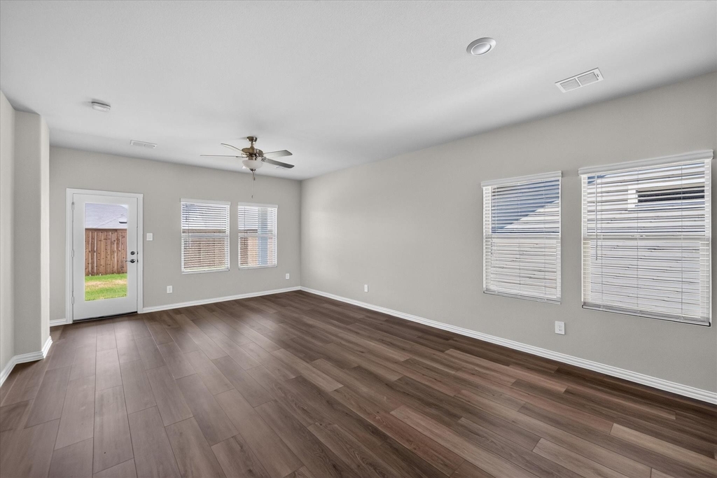 3520 Bridgeport Drive - Photo 9