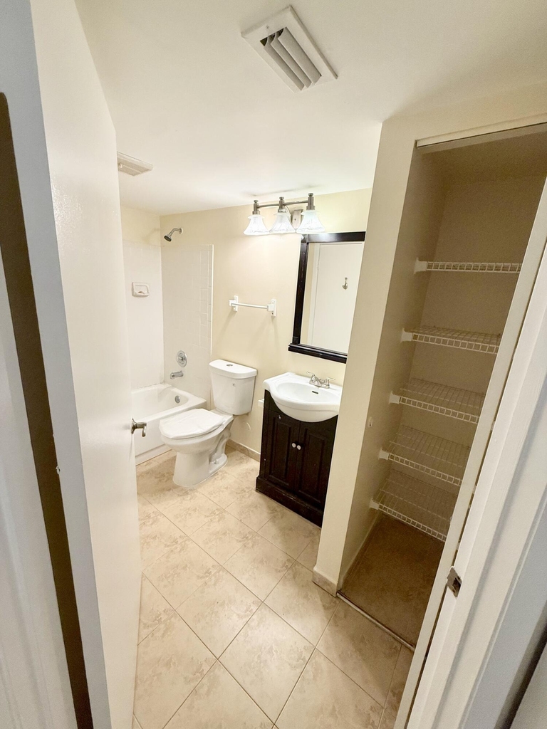 968 Coral Club Drive - Photo 5