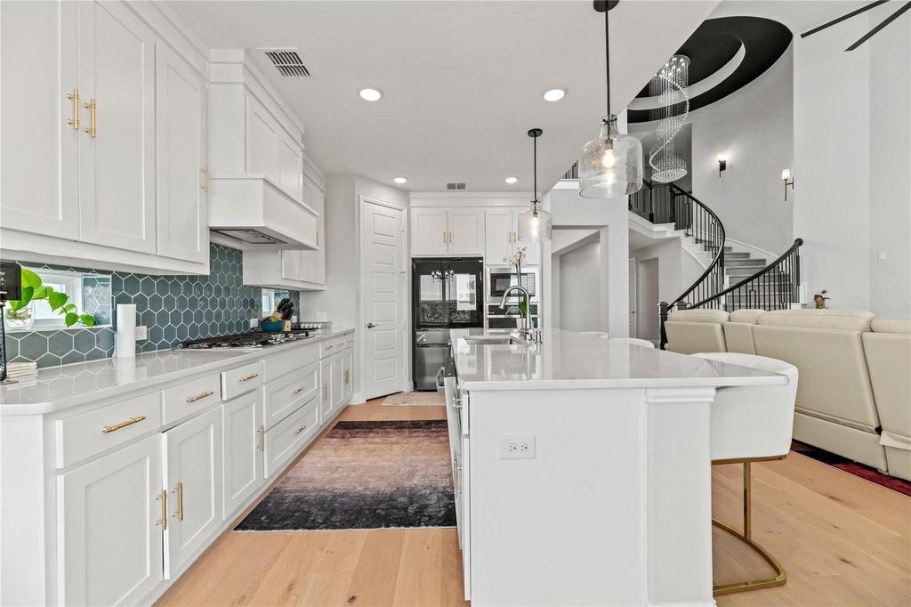 10609 Grayhead Drive - Photo 8