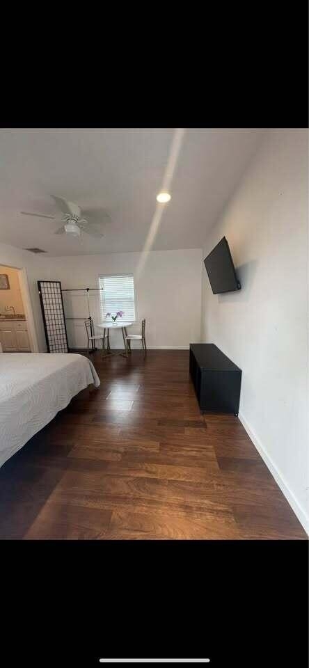 603 N J Street - Photo 1