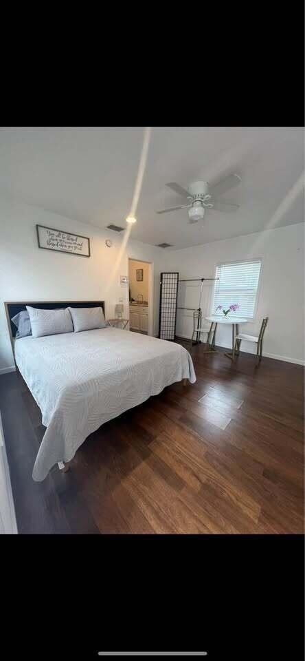 603 N J Street - Photo 0