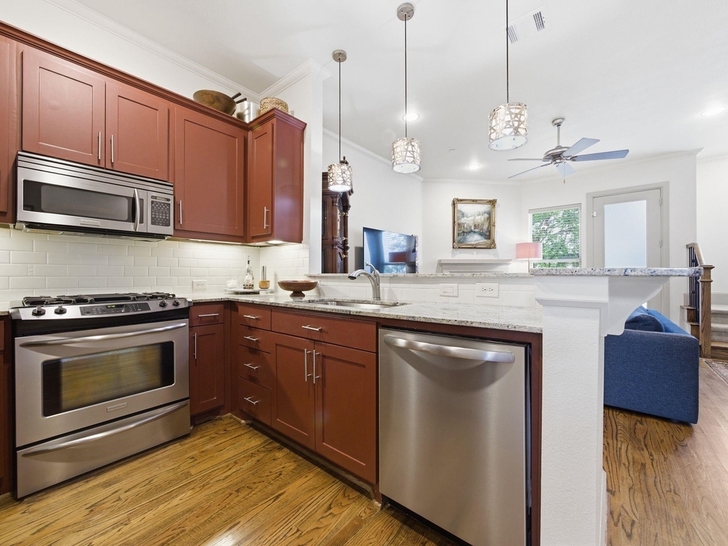 7333 Valley View Lane - Photo 9
