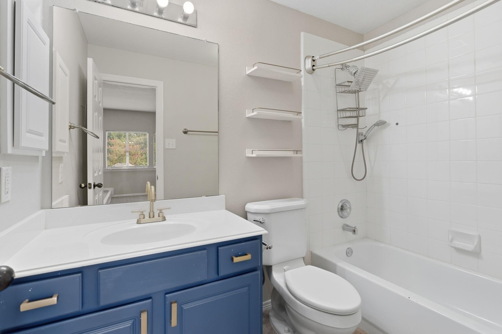 708 Hackberry Ridge Drive - Photo 33