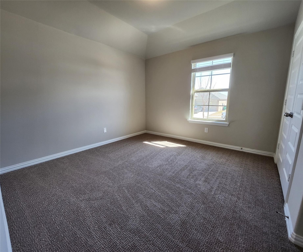 3812 Chalk Hill Avenue - Photo 7