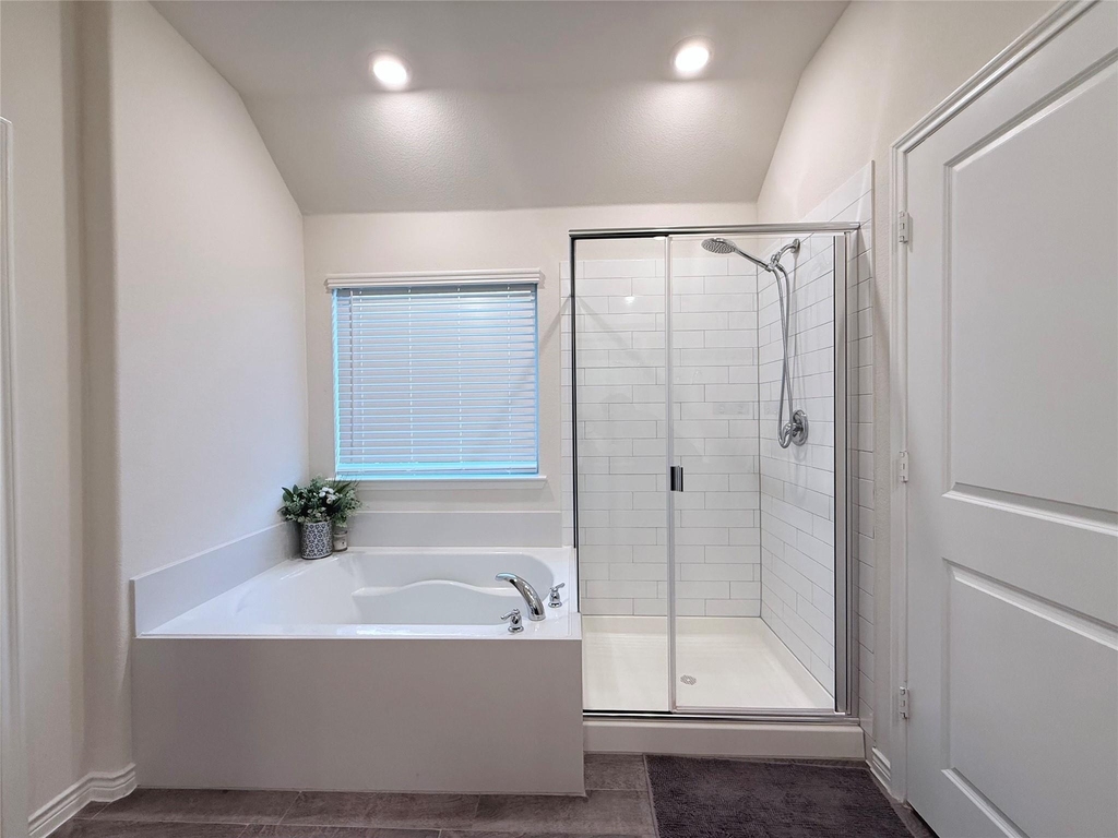 11008 Summer Rain Boulevard - Photo 14