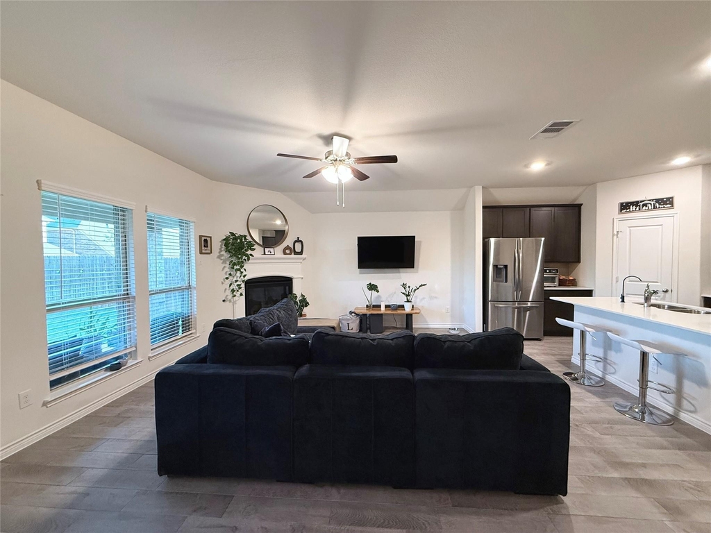 11008 Summer Rain Boulevard - Photo 7