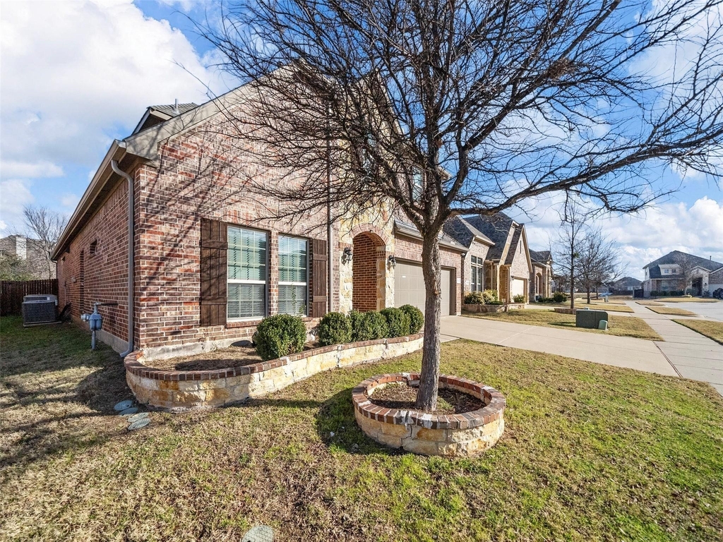 10412 Fort Davis Place - Photo 1