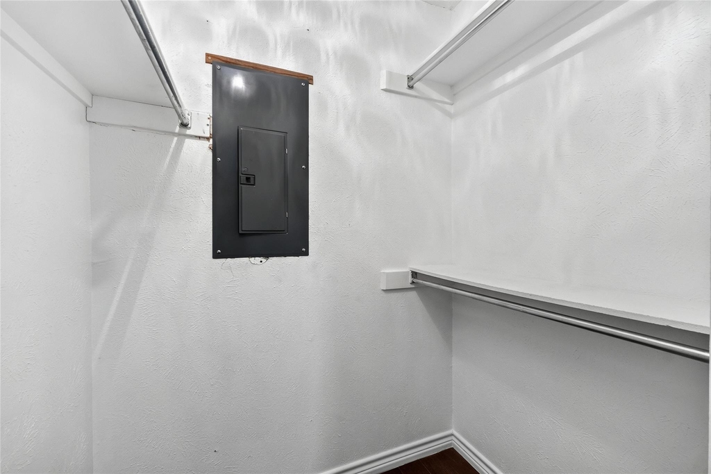 5626 Preston Oaks Road - Photo 10