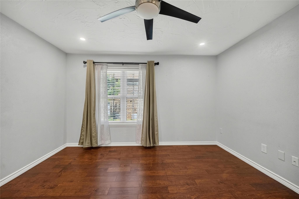 5626 Preston Oaks Road - Photo 16