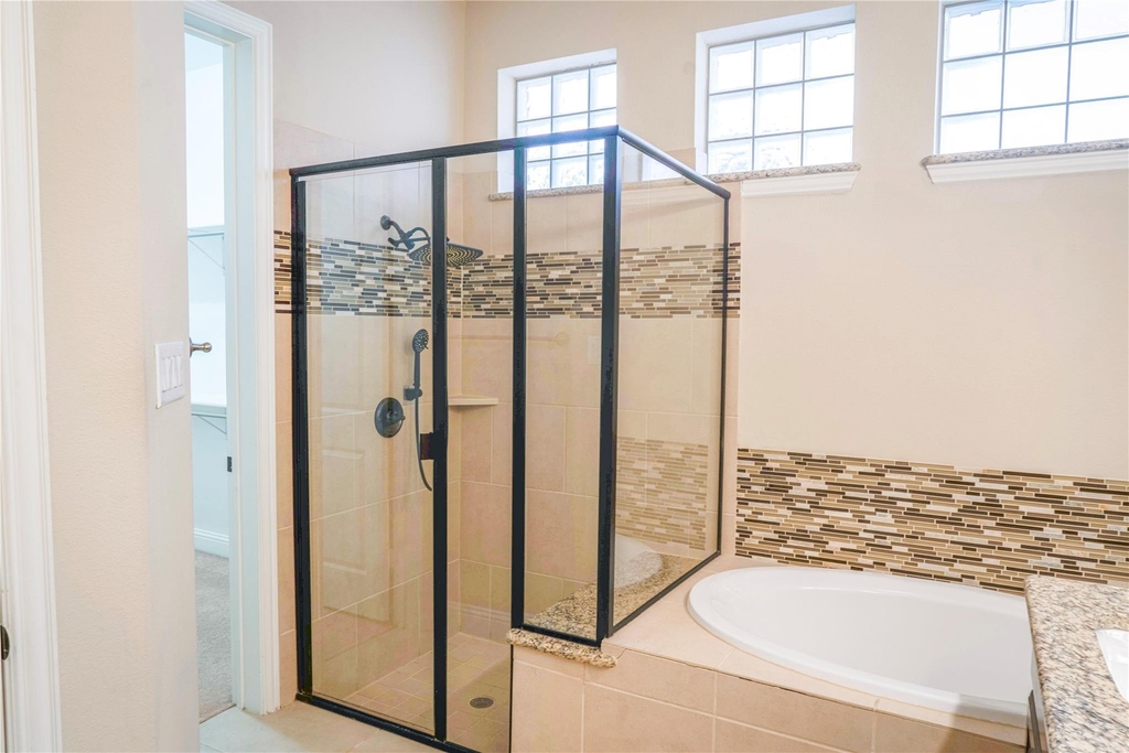 765 Huntingdon Street - Photo 7