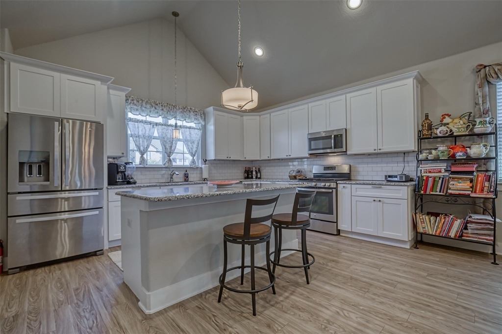 64 Kramer Lane - Photo 2