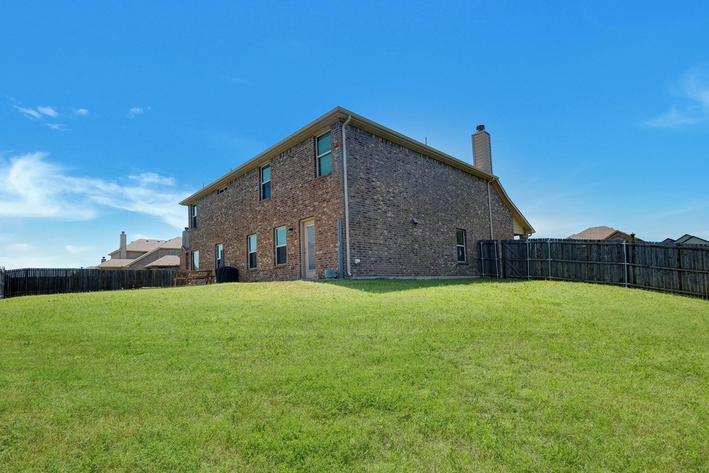 2000 Trinity Lane - Photo 27