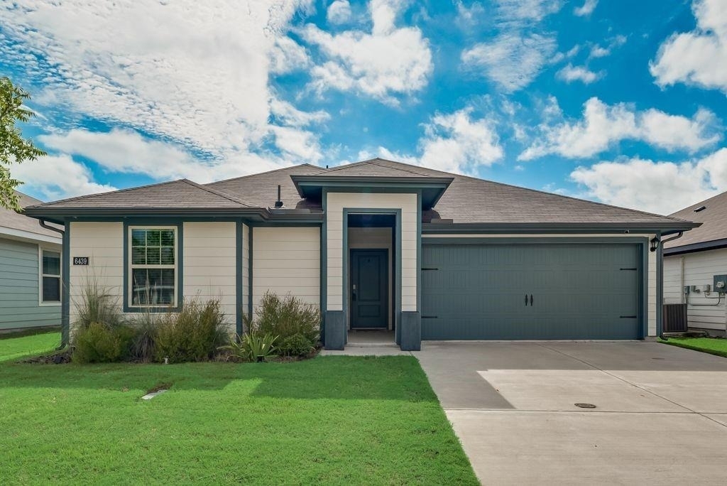 6439 Sand Dune Way - Photo 3