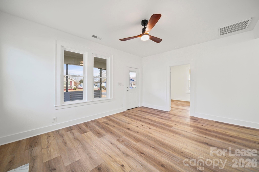 1703 Lowder Street - Photo 2