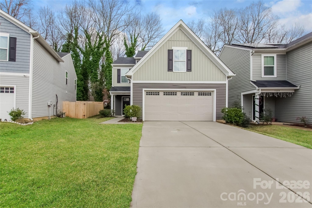 1639 Hooper Court - Photo 0