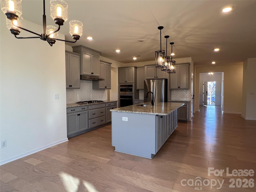5016 Britannia Boulevard - Photo 6