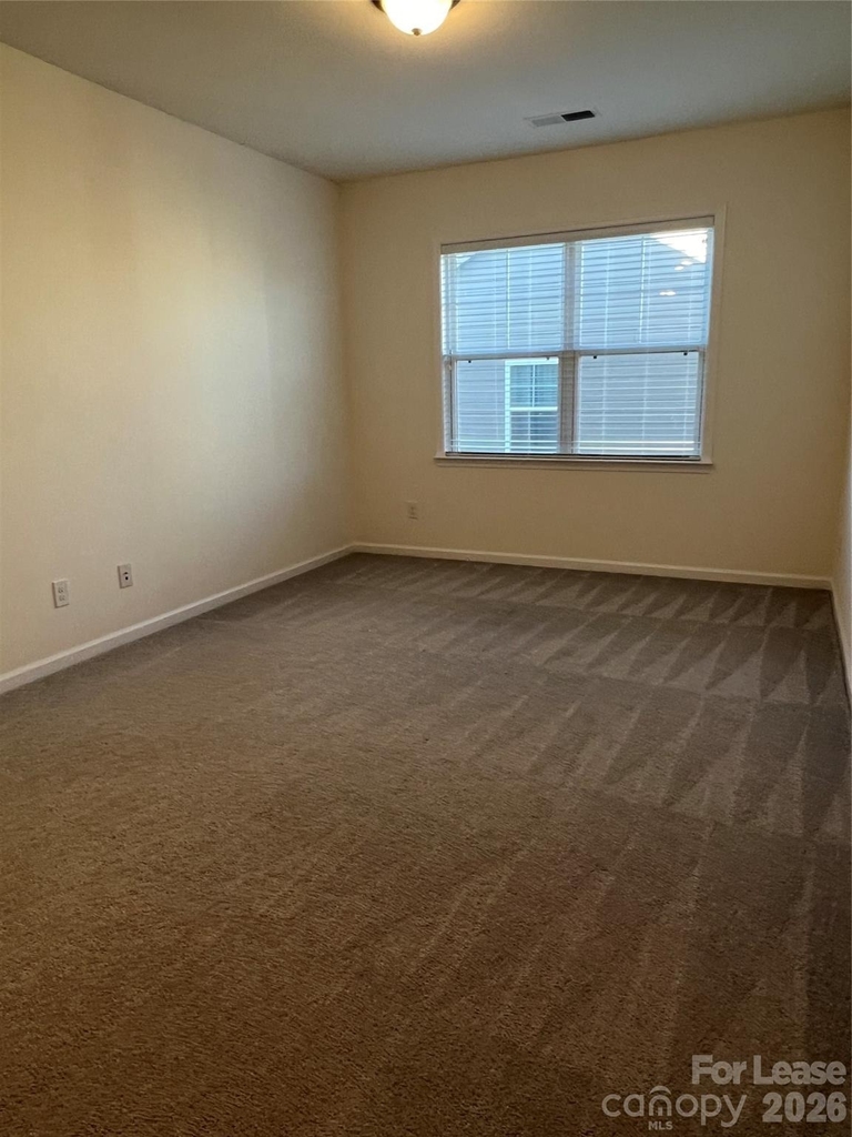 5016 Britannia Boulevard - Photo 15