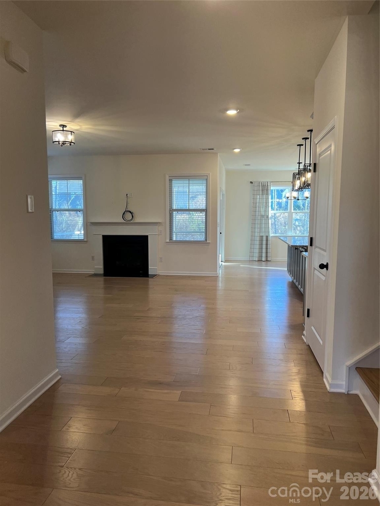 5016 Britannia Boulevard - Photo 1