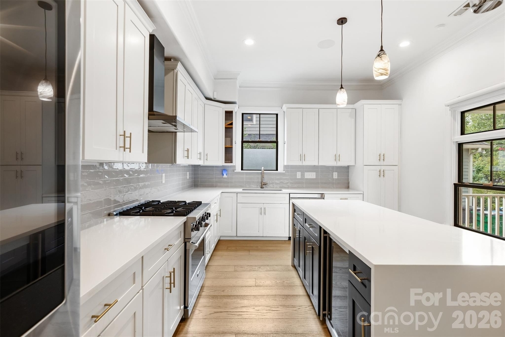 321 E Worthington Avenue - Photo 10