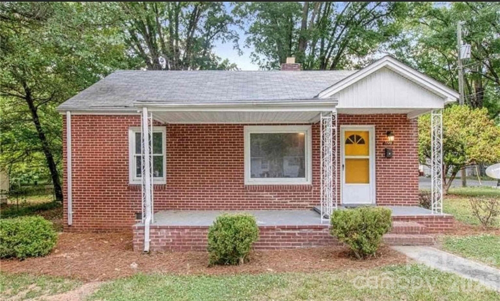 1010 Rankin Avenue - Photo 0