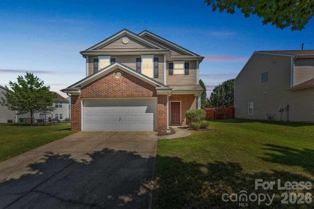 8605 Redding Glen Avenue - Photo 1