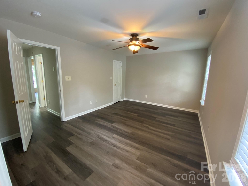10310 Mcgoogan Lane - Photo 10